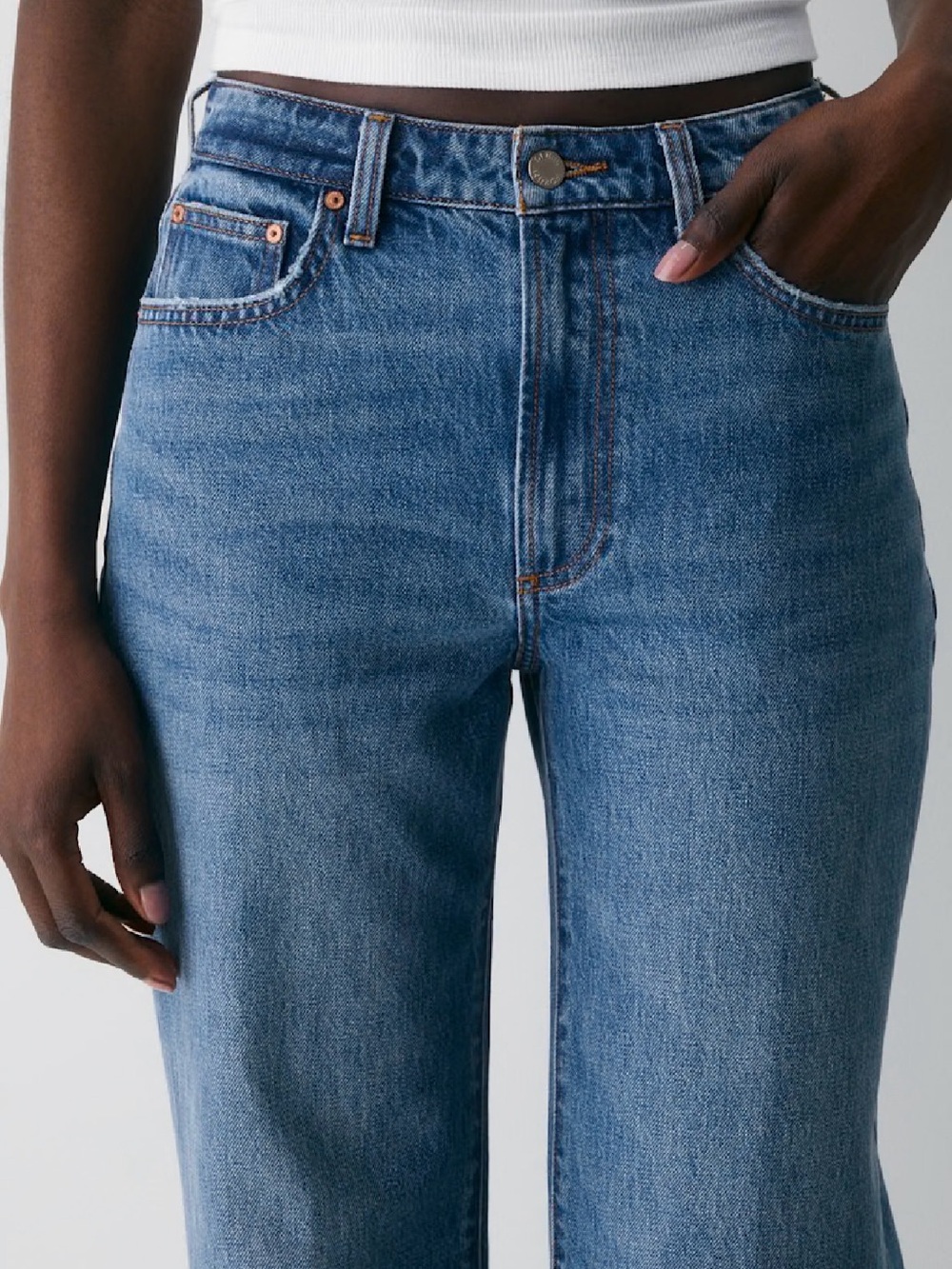 Aritzia Denim Forum The Farrah Curve-Fit Hi-Rise Wide Jean